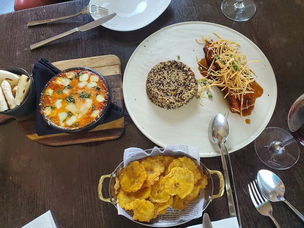 Top-Rated Restaurants in Punta Cana: Pepe's Tavern Punta Cana
