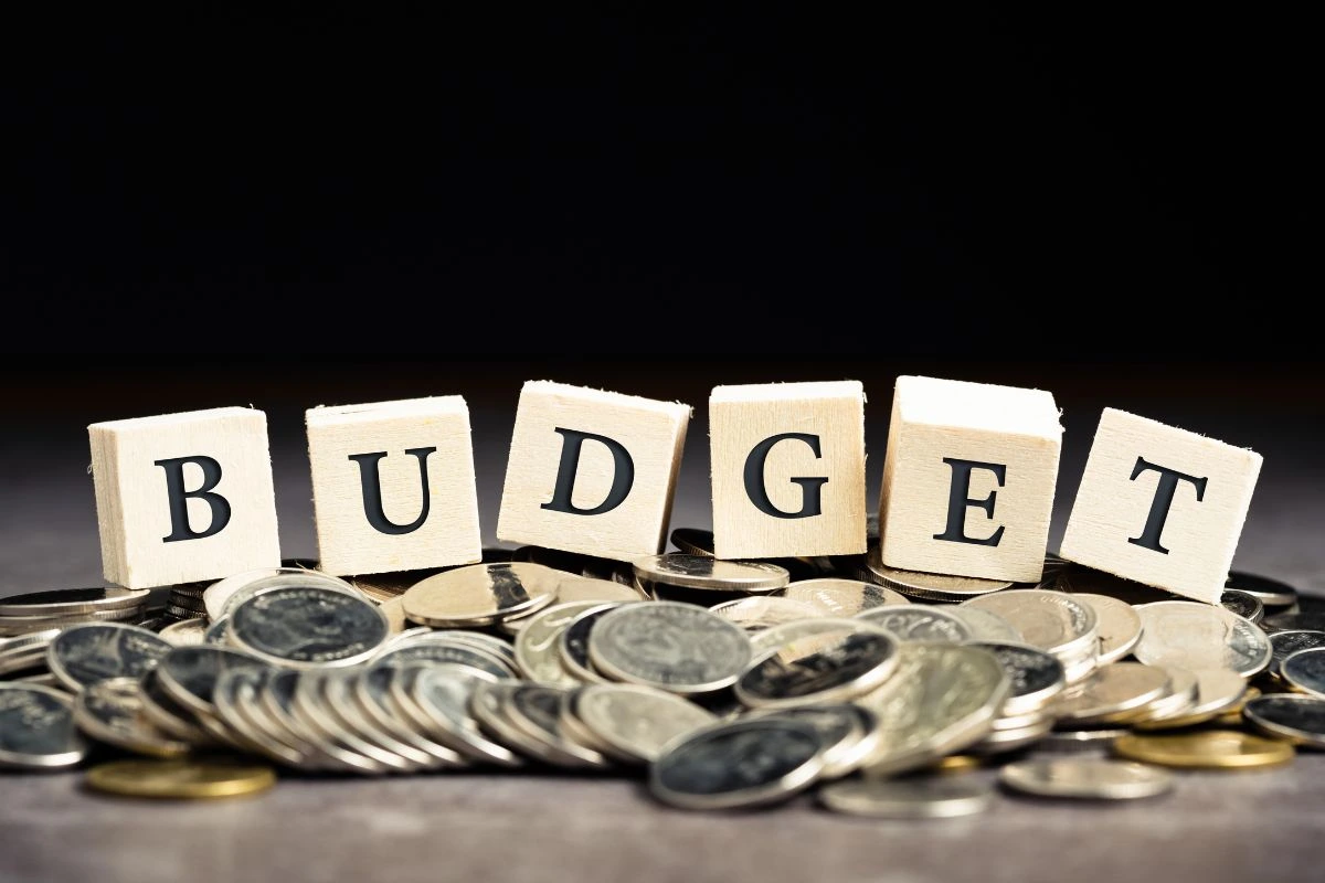 Choose Budget-Friendly Accommodations